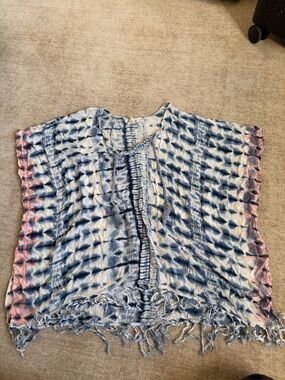 Billabong Blue and Cream Tie-Dye coverup